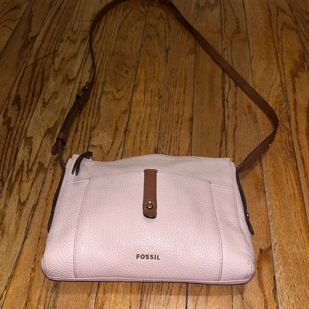 Fossil Women’s Pebbled Leather Crossbody Bag